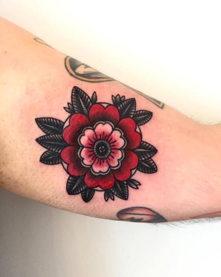 Tattoos - traditional flower - 127106
